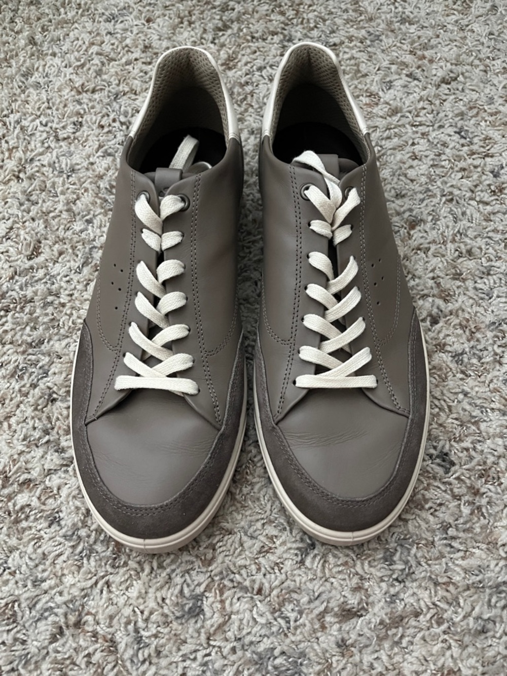Ecco Men's Sneakers in Taupe with Cream Laces